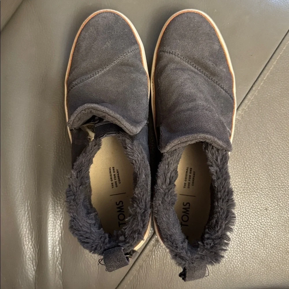 Toms Gray Faux Suede Fleece -Lined Slip-On Women’s Sneakers size 7.5